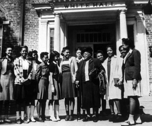 education bethune with students front of admin bldg